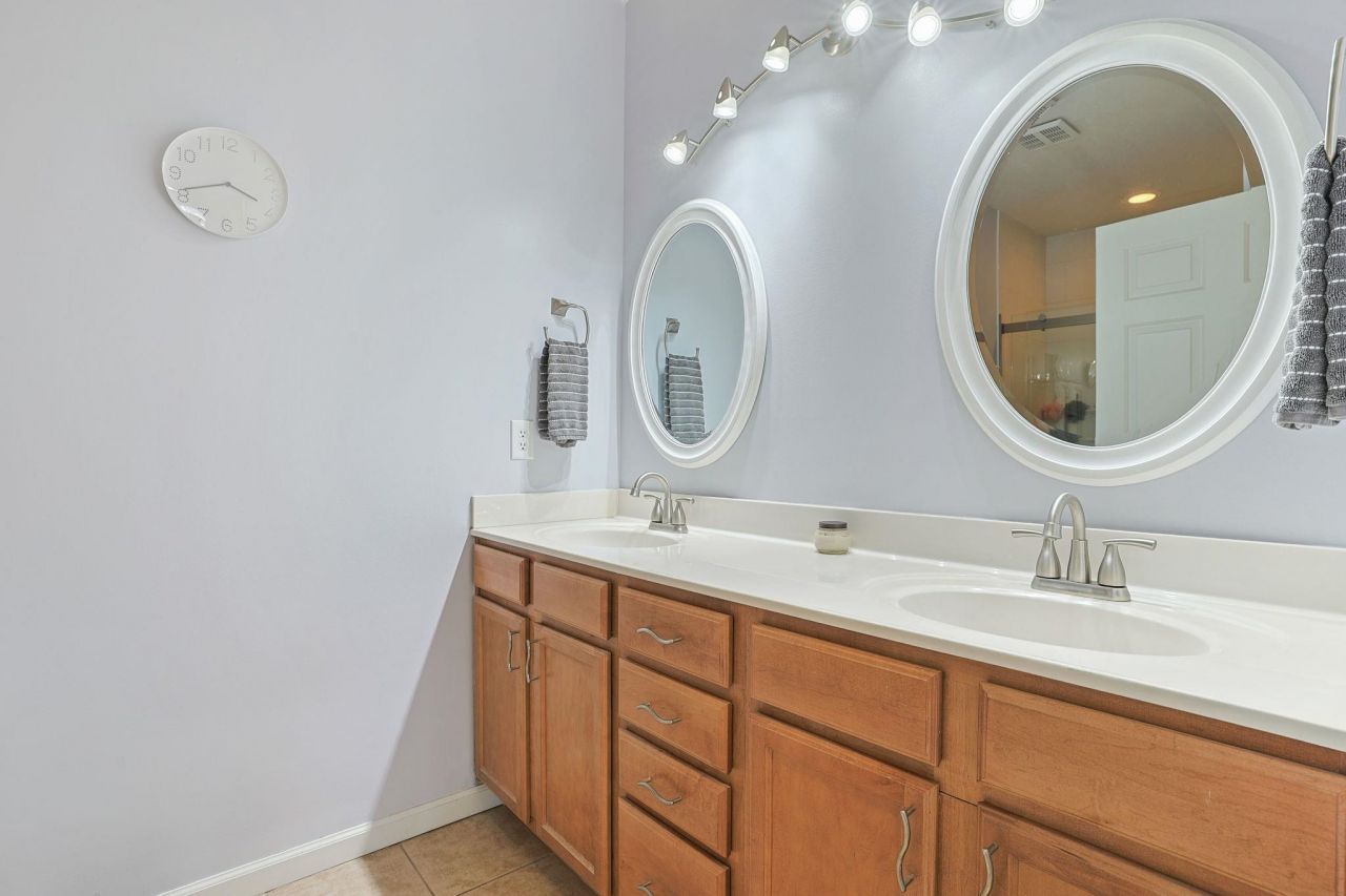 401 Mahogany Dr. Photo 12