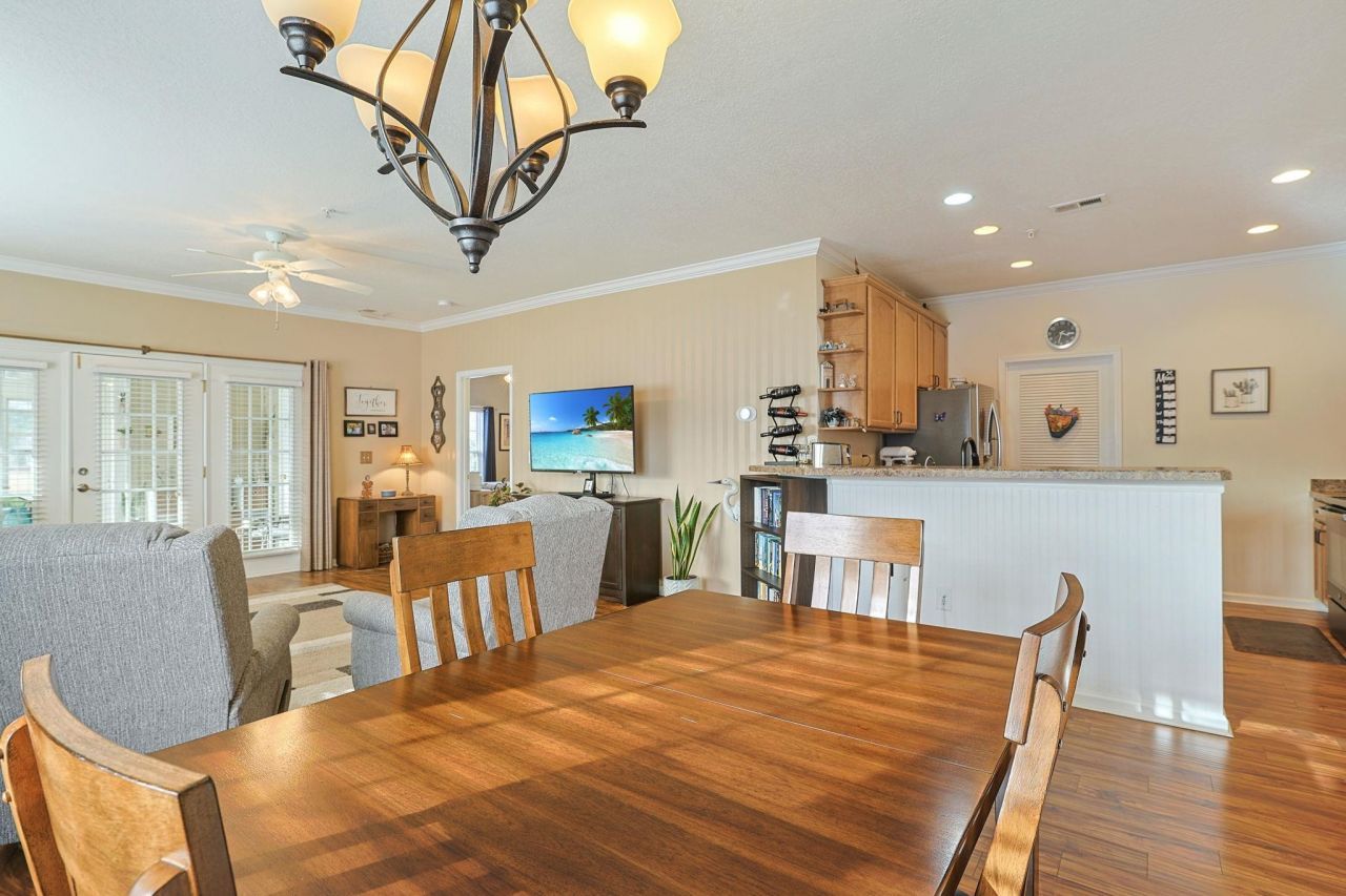 401 Mahogany Dr. Photo 7