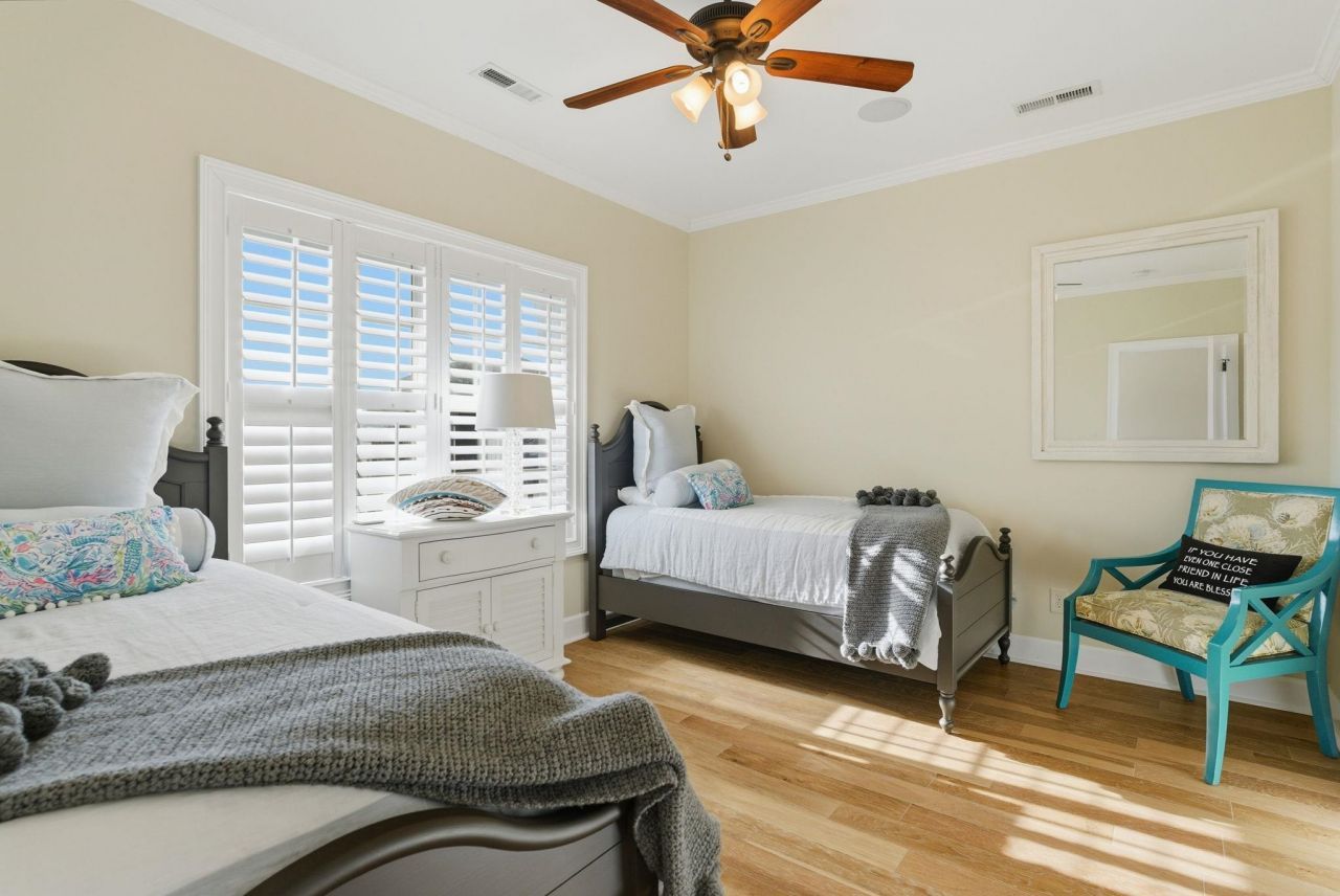 1208 Marina Bay Dr. Photo 17