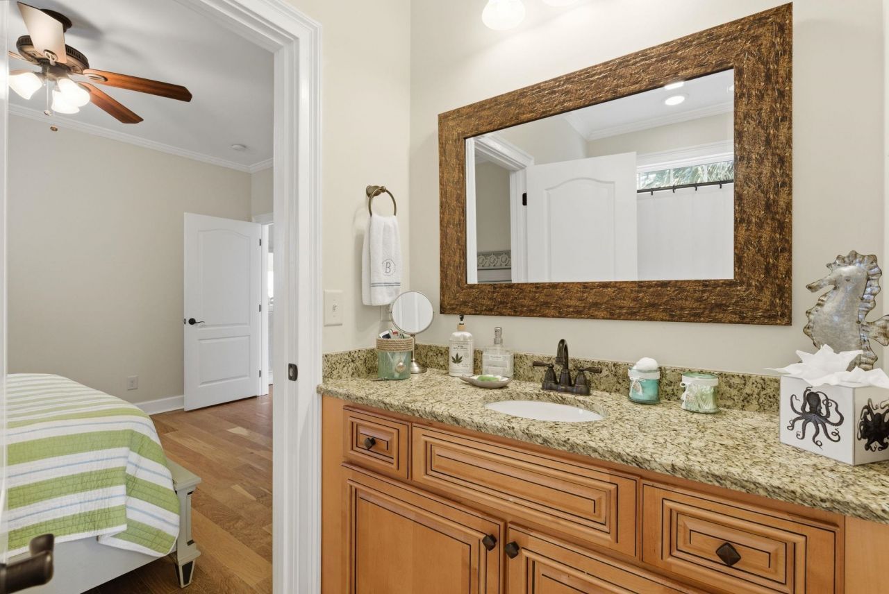 1208 Marina Bay Dr. Photo 19