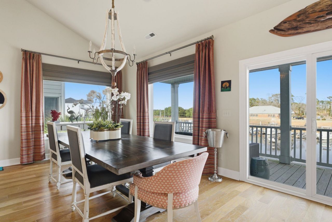 1208 Marina Bay Dr. Photo 30