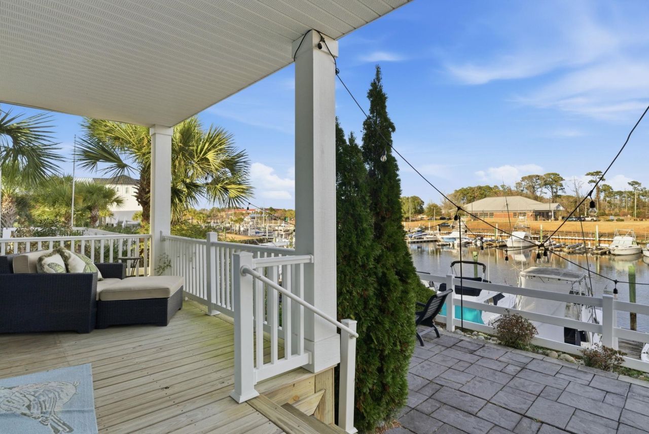 1208 Marina Bay Dr. Photo 37