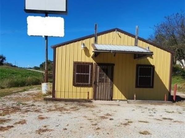 9328 Highway 62, Green Forest, AR 72638