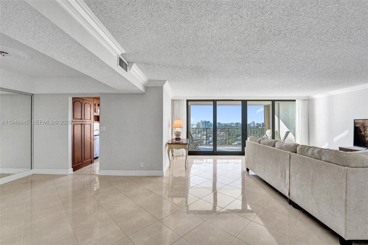 1901 N Ocean Blvd, Unit TH-B, Fort Lauderdale, FL 33305 Photo