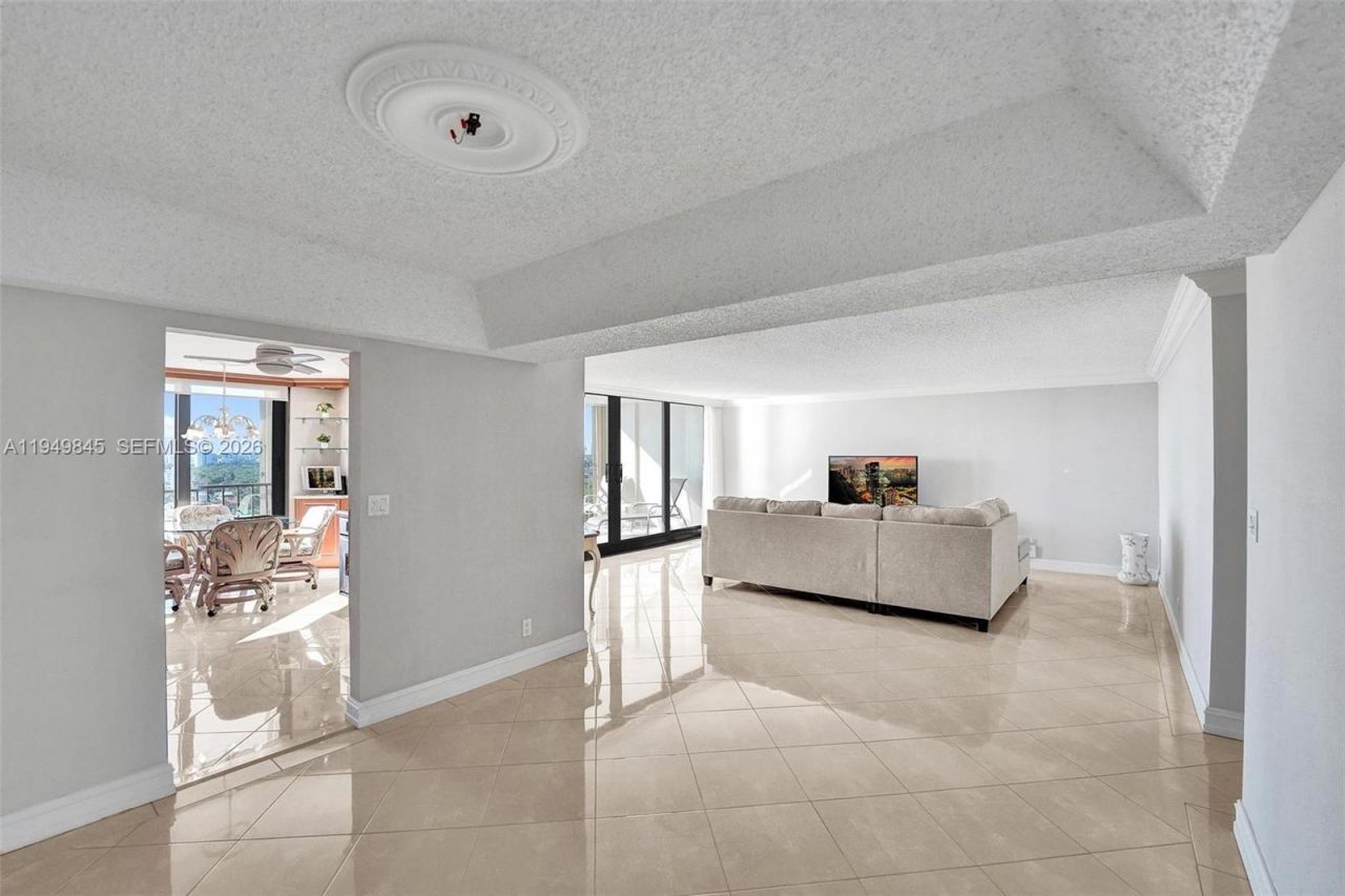 1901 N Ocean Blvd, Unit TH-B, Fort Lauderdale, FL 33305 Photo