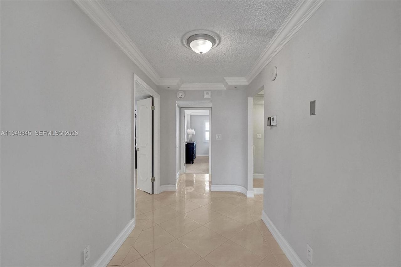 1901 N Ocean Blvd, Unit TH-B, Fort Lauderdale, FL 33305 Photo