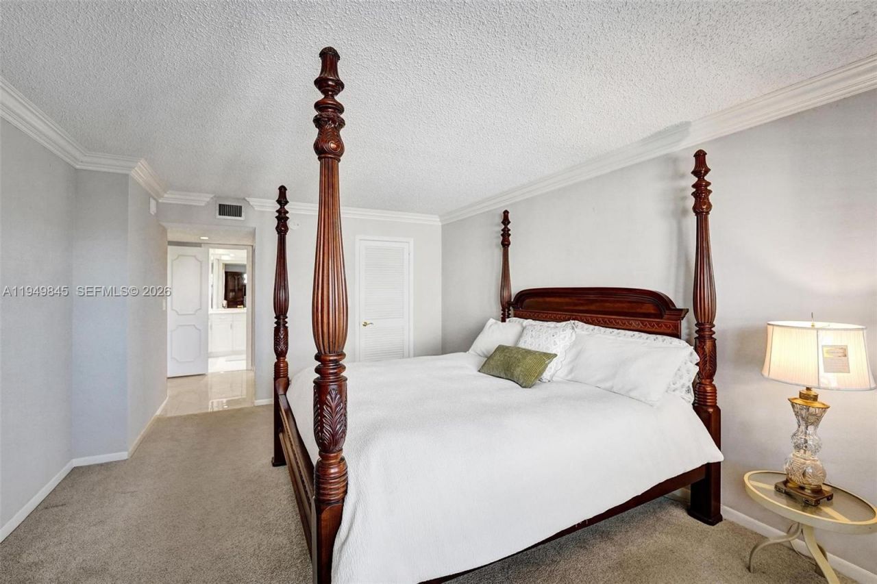 1901 N Ocean Blvd, Unit TH-B, Fort Lauderdale, FL 33305 Photo