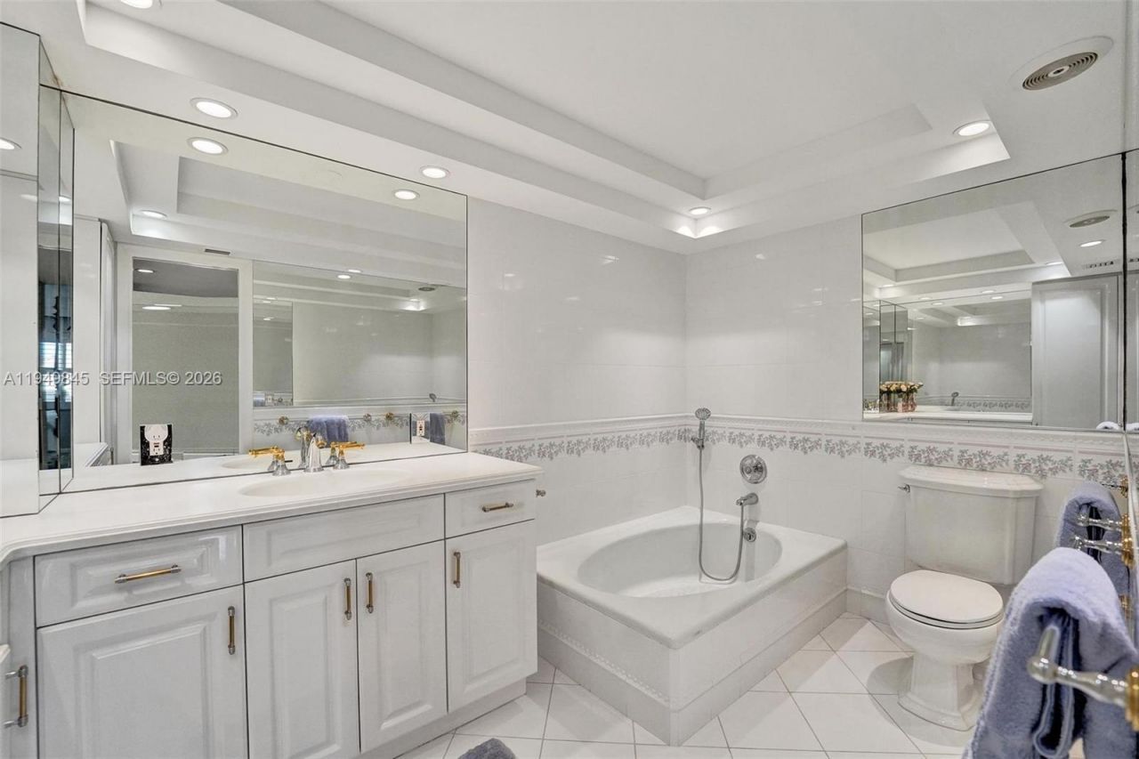 1901 N Ocean Blvd, Unit TH-B, Fort Lauderdale, FL 33305 Photo