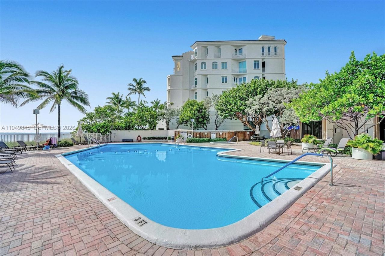 1901 N Ocean Blvd, Unit TH-B, Fort Lauderdale, FL 33305 Photo