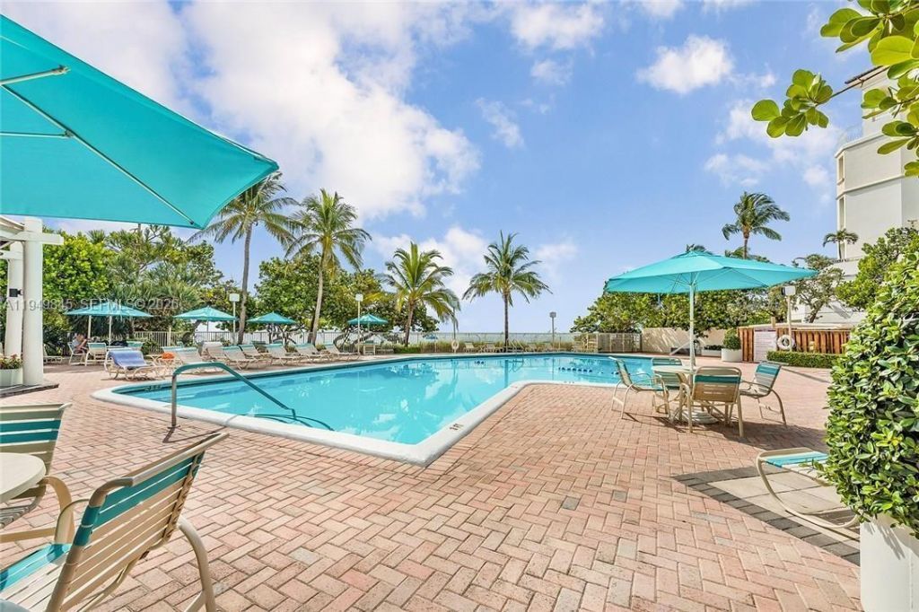 1901 N Ocean Blvd, Unit TH-B, Fort Lauderdale, FL 33305 Photo