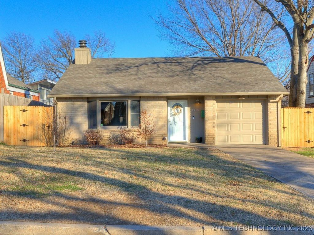 1915 S Indianapolis Avenue, Tulsa, OK 74112 Main Photo