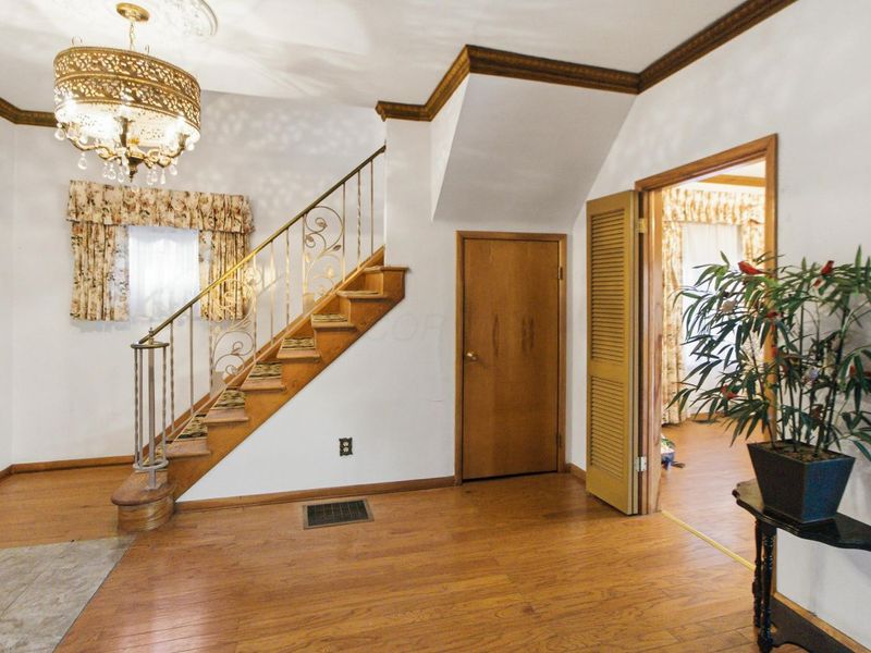 83 Clinton Heights Avenue, Columbus, OH 43202 Photo 11