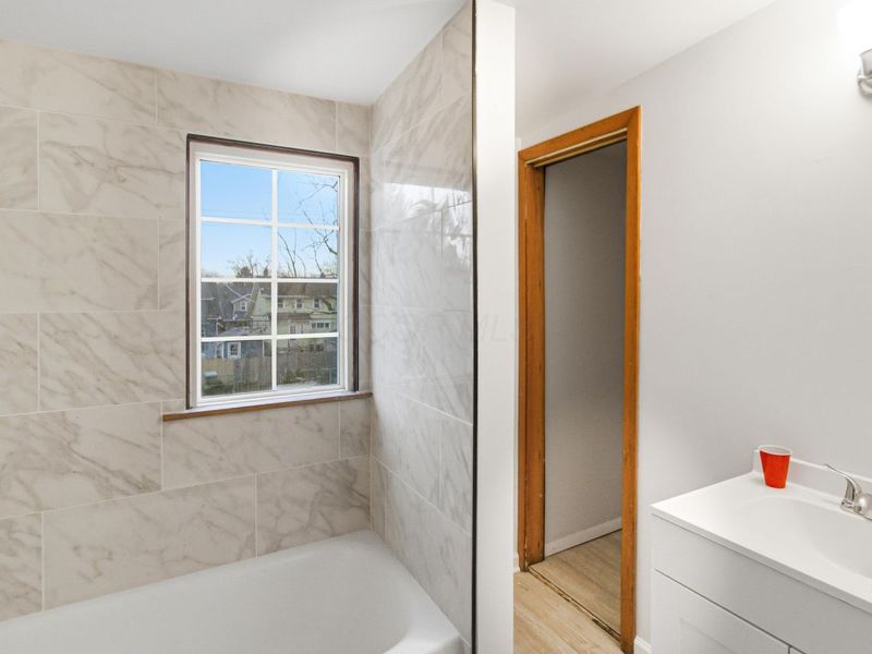 83 Clinton Heights Avenue, Columbus, OH 43202 Photo 22