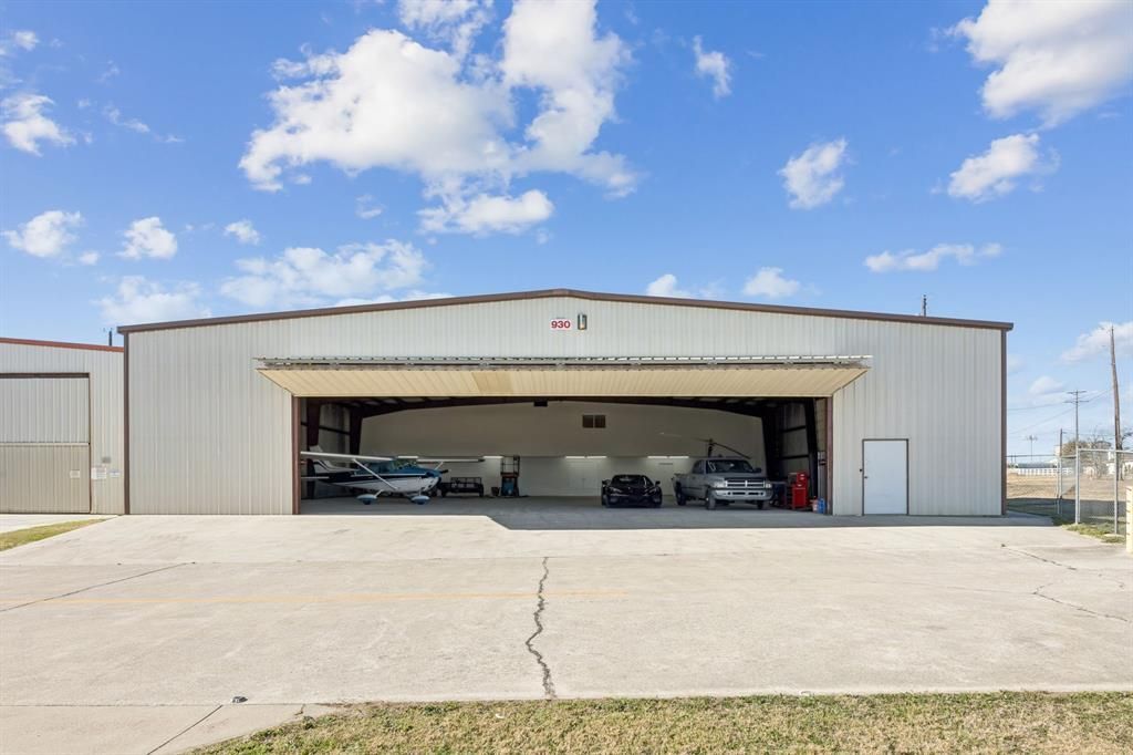930 Aviator Drive, Fort Worth, TX 76179 Main Photo