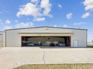 930 Aviator Drive, Fort Worth, TX 76179