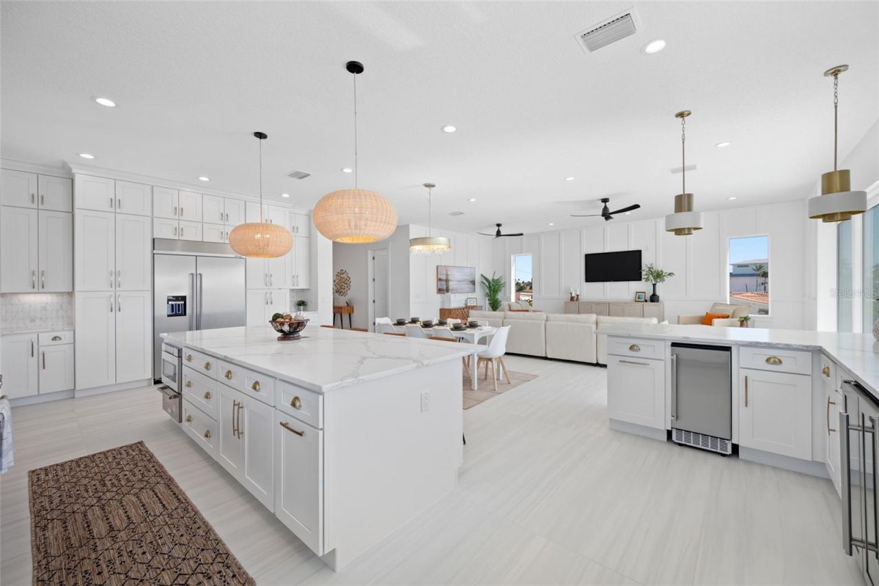 11460 7th Street E, Treasure Island, FL 33706 Photo