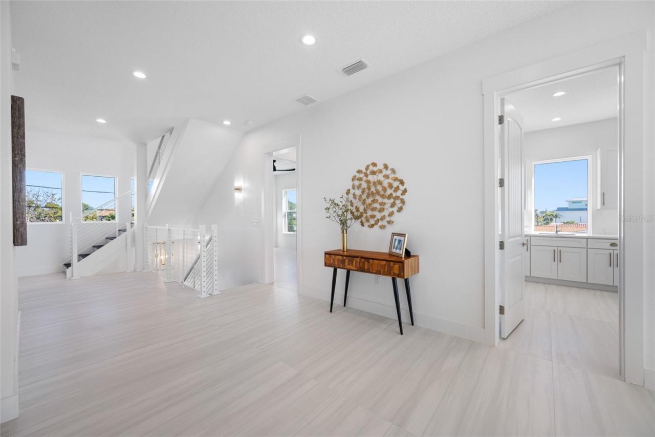 11460 7th Street E, Treasure Island, FL 33706 Photo