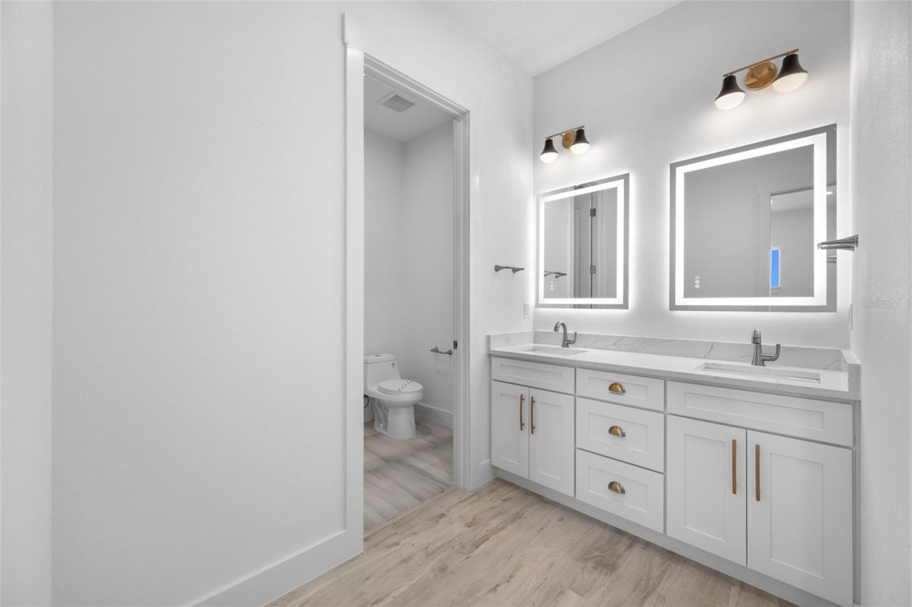 11460 7th Street E, Treasure Island, FL 33706 Photo