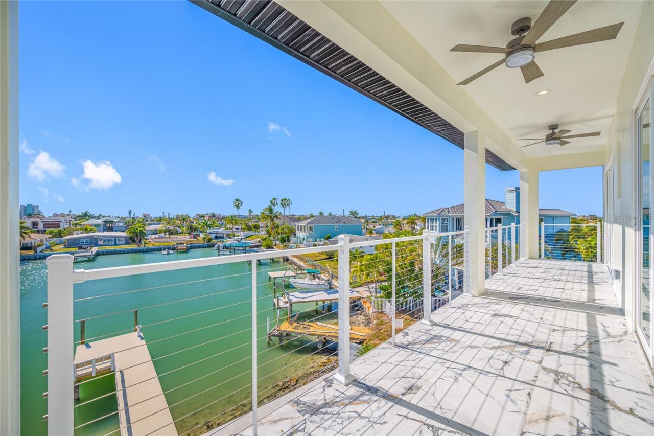 11460 7th Street E, Treasure Island, FL 33706 Photo