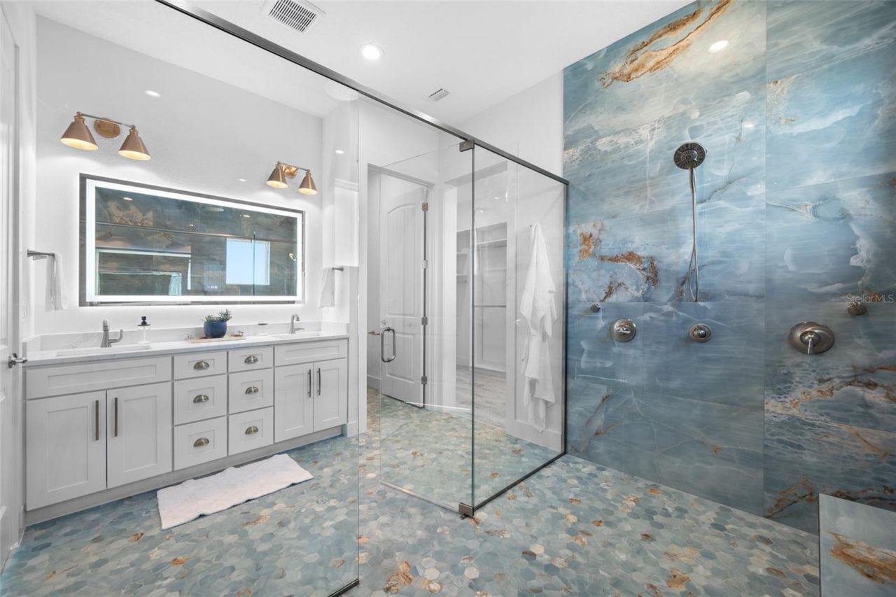 11460 7th Street E, Treasure Island, FL 33706 Photo