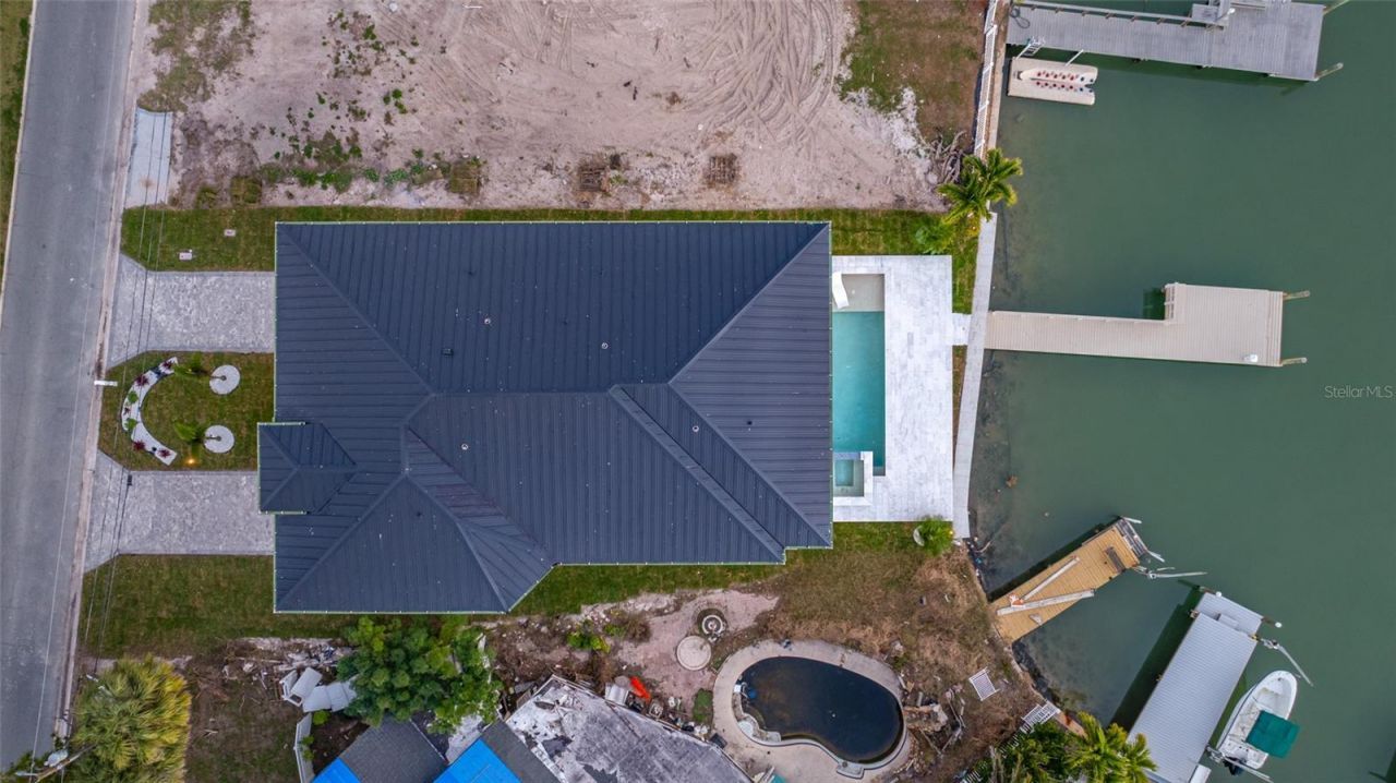 11460 7th Street E, Treasure Island, FL 33706 Photo