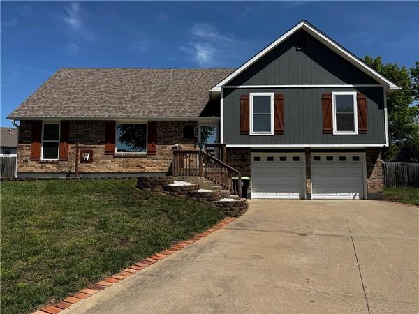 105 Horizon Avenue, Harrisonville, MO 64701