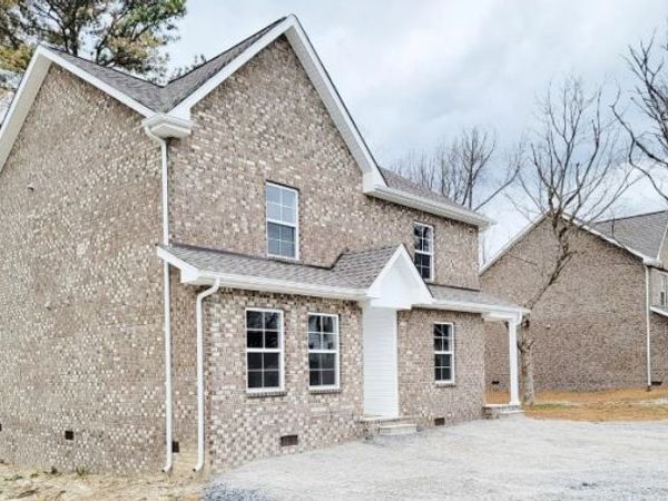 103 Walton Ave, Lafayette, TN 37083