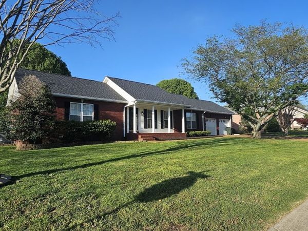 1120 Gray Bill Dr, Gallatin, TN 37066