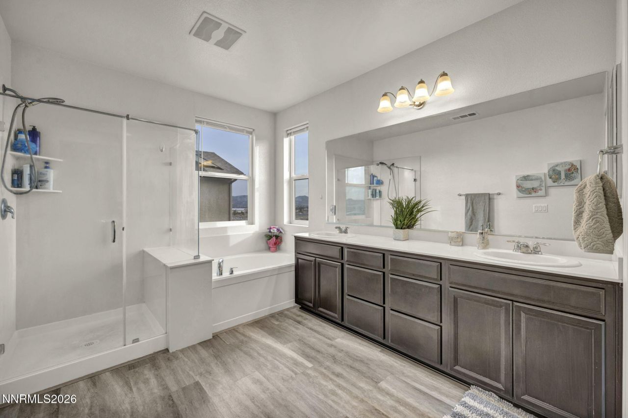 10928 Bloomsburg Court, Reno, NV 89506 Photo