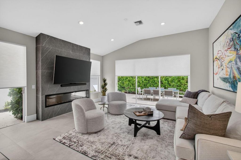 5310 NW 26th Circle, Boca Raton, FL 33496 Photo