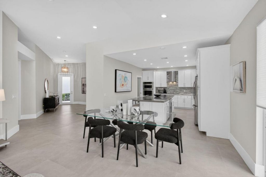 5310 NW 26th Circle, Boca Raton, FL 33496 Photo