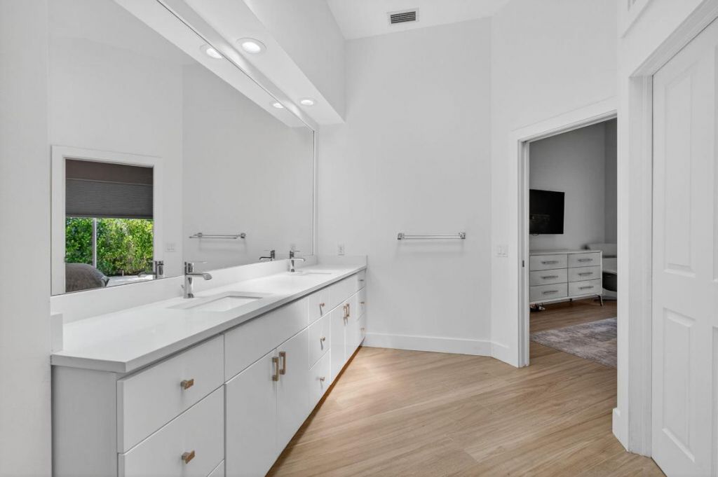 5310 NW 26th Circle, Boca Raton, FL 33496 Photo