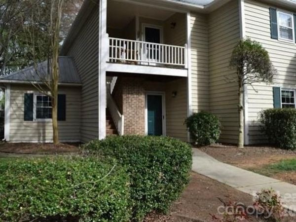 3308 Selwyn Farms Lane, Charlotte, NC 28209