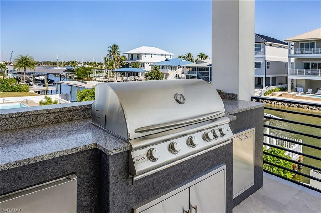 455 Palermo Cir, Fort Myers Beach, FL 33931 Photo