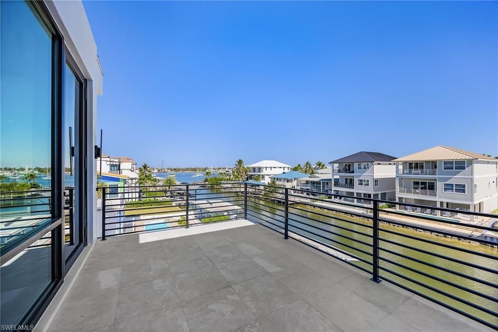455 Palermo Cir, Fort Myers Beach, FL 33931 Photo