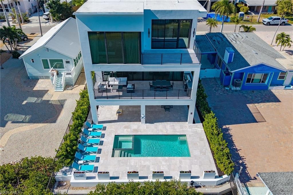 455 Palermo Cir, Fort Myers Beach, FL 33931 Photo