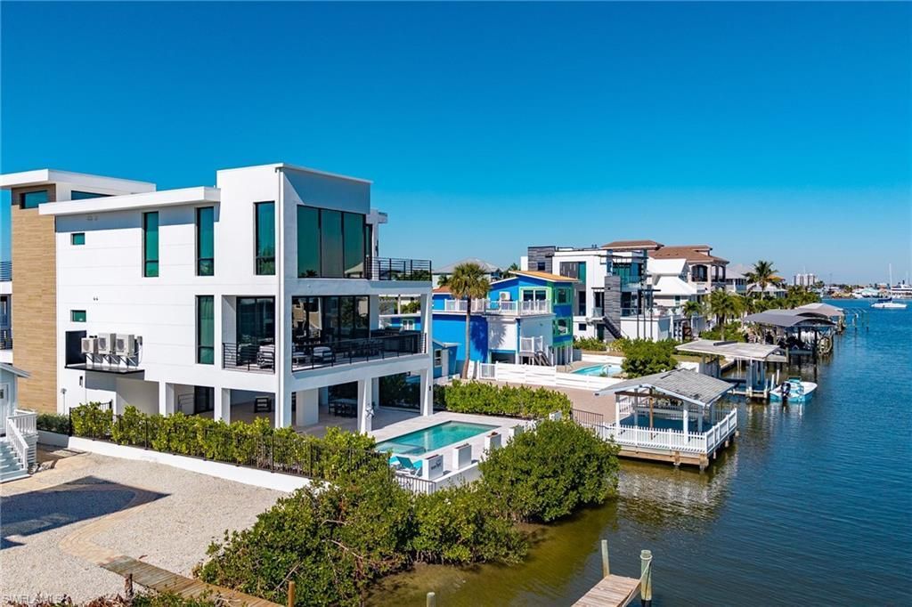 455 Palermo Cir, Fort Myers Beach, FL 33931 Photo