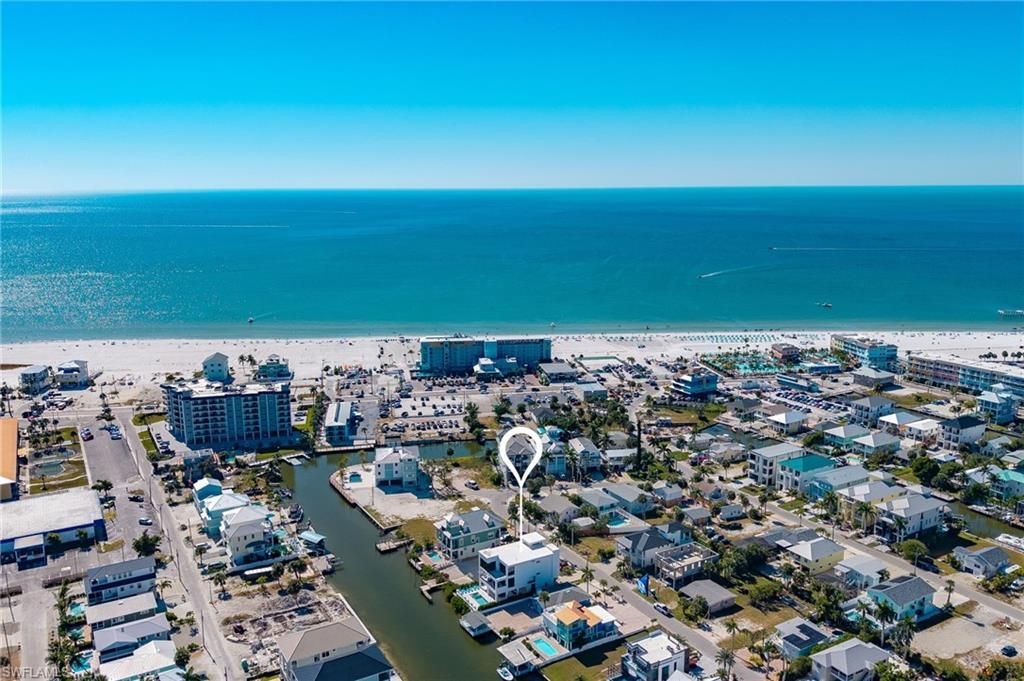 455 Palermo Cir, Fort Myers Beach, FL 33931 Photo