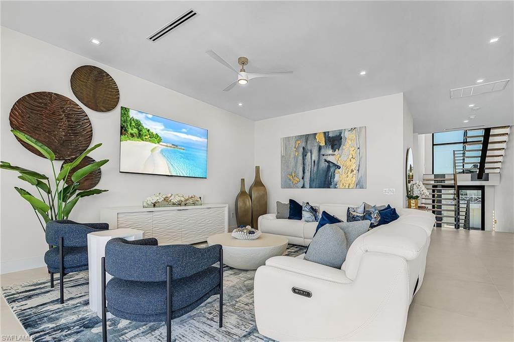 455 Palermo Cir, Fort Myers Beach, FL 33931 Photo