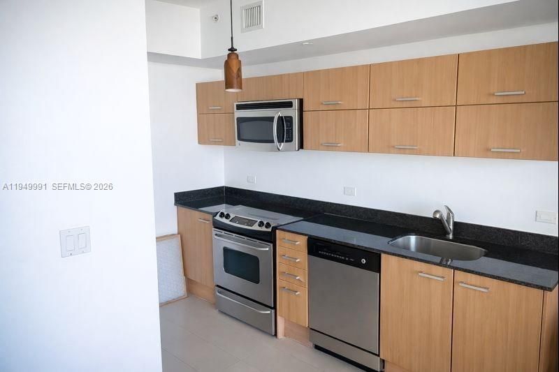 350 S Miami Ave, Unit 2215, Miami, FL 33130 Photo