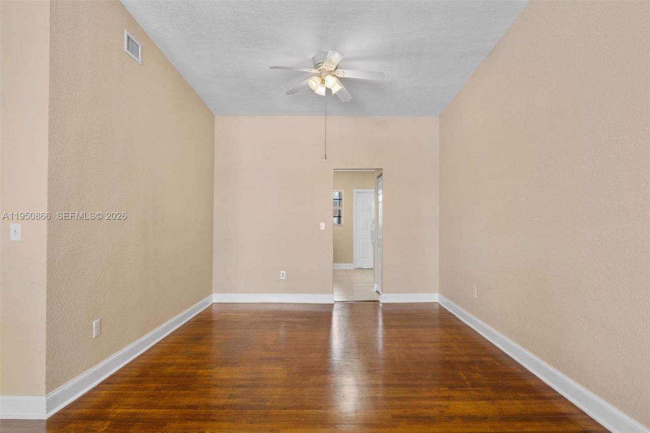 9725 Bay Harbor Ter , Unit 24, Bay Harbor Islands, FL 33154 Photo