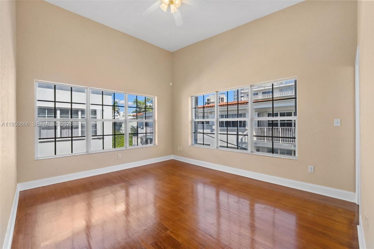 9725 Bay Harbor Ter, Unit 24, Bay Harbor Islands, FL 33154 Photo