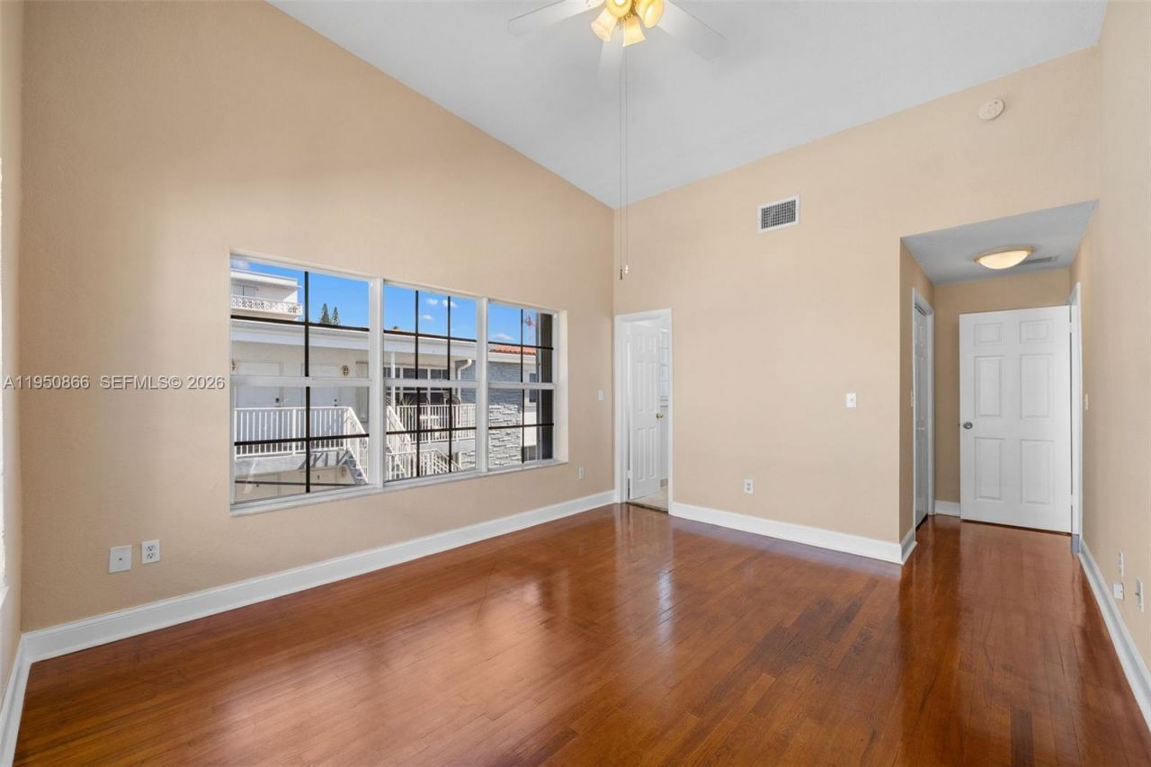 9725 Bay Harbor Ter , Unit 24, Bay Harbor Islands, FL 33154 Photo