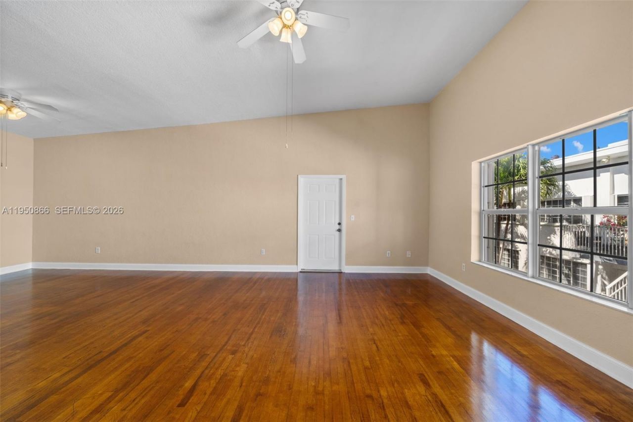 9725 Bay Harbor Ter, Unit 24, Bay Harbor Islands, FL 33154 Photo