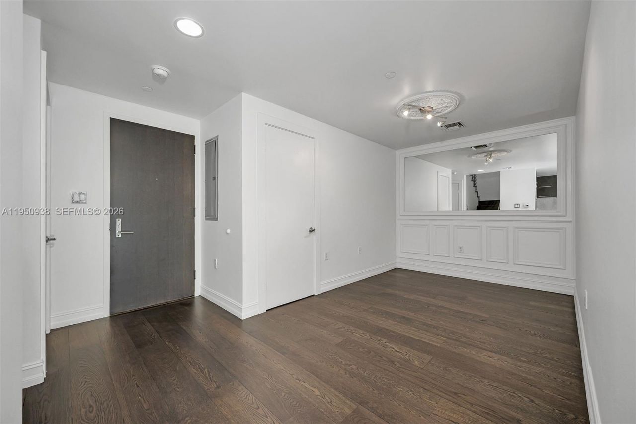900 Biscayne Blvd, Unit 909, Miami, FL 33132 Photo