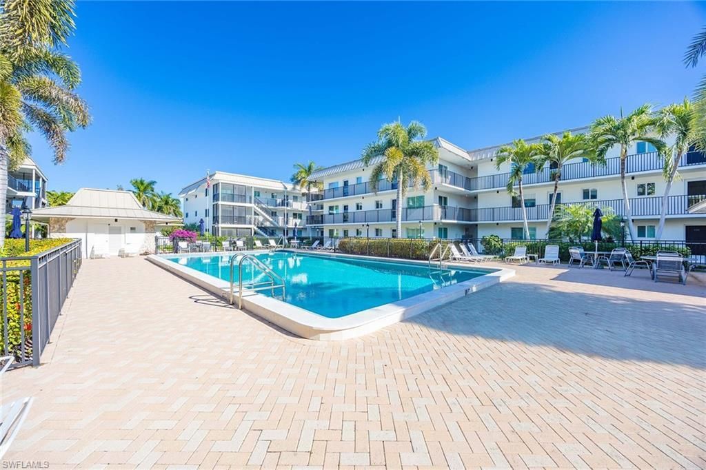 766 Central Ave, Unit 204, Naples, FL 34102 Photo