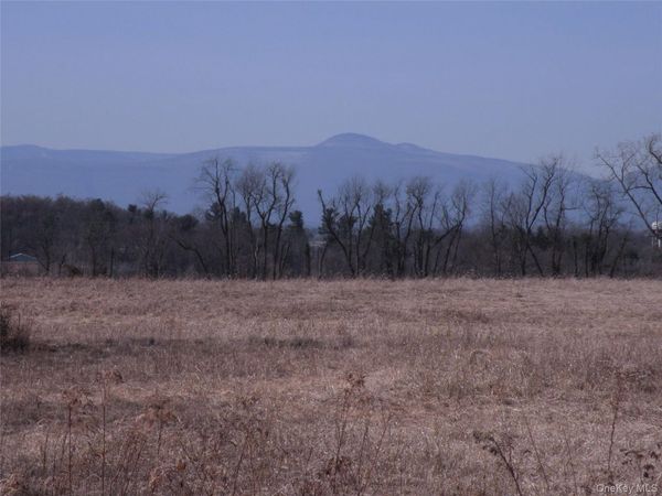 132 Lockwood Road, Hudson, NY 12534