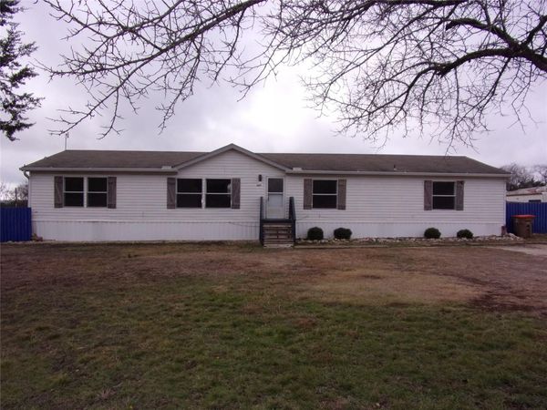 360 Rangeland RD, Blanco, TX 78606