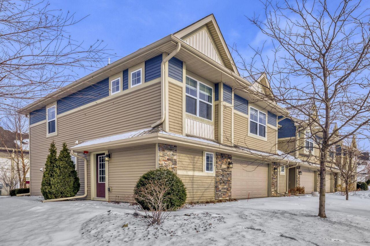 3304 Lakewood Trail, Woodbury, MN 55129 Main Photo