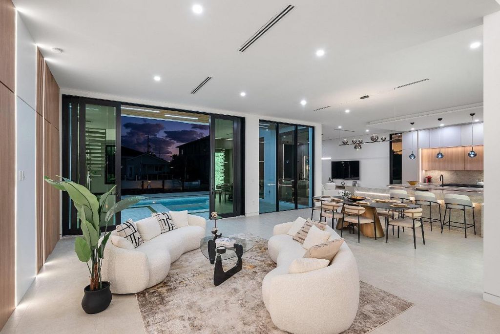 750 NE 69th Street, Boca Raton, FL 33487 Photo